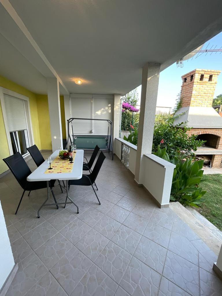 Apartment Holiday Zadar Eksteriør bilde